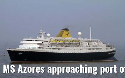 MS Azores approaching port of Bremerhaven, 29.03.2014