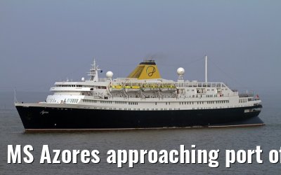 MS Azores approaching port of Bremerhaven, 29.03.2014