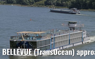 BELLEVUE (TransOcean) approaching the city of Cologne - July 24, 2012