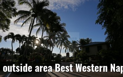 outside area Best Western Naples Inn & Suites