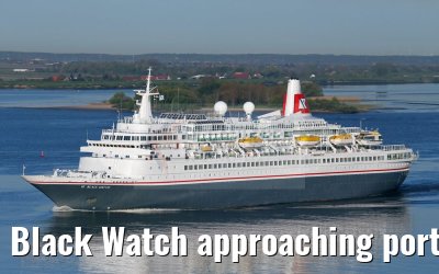 Black Watch approaching port of Hamburg 05. May 2016