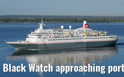 Black Watch approaching port of Hamburg 05. May 2016