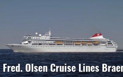 Fred. Olsen Cruise Lines Braemar departing port of Ijmuiden, 01. May 2011