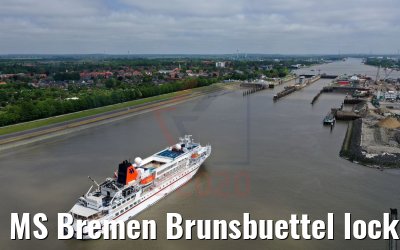MS Bremen Brunsbuettel locks Kiel Canal 26.05.2020