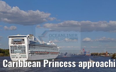 Caribbean Princess approaching port of Hamburg 04.05.2016