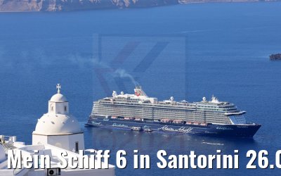 Mein Schiff 6 in Santorini 26.09.2021