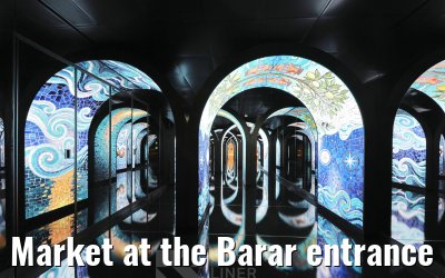Market at the Barar entrance
