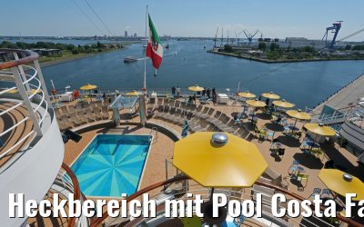 Heckbereich mit Pool Costa Favolosa