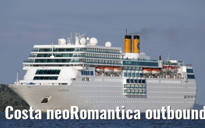 Costa neoRomantica outbound port of Hamburg 10. July 2015