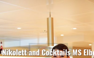 Nikolett and Cocktails MS Elbe Princesse II