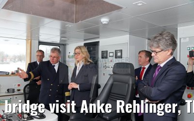 bridge visit Anke Rehlinger, Thomas Götten, Jean-Claude Tribolet, Elbe Princesse 14.04.2016