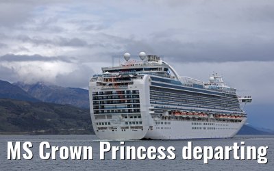 MS Crown Princess departing Ushuaia 13.01.2017