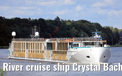 River cruise ship Crystal Bach Kiel Canal transit 06.08.2017