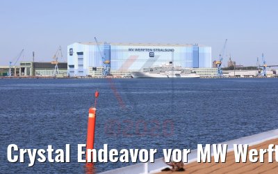 Crystal Endeavor vor MW Werft Stralsund 07.08.2020