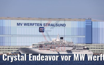 Crystal Endeavor vor MW Werft Stralsund 07.08.2020