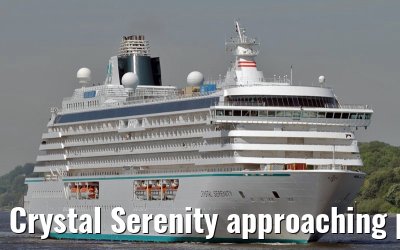 Crystal Serenity approaching port of Hamburg, 09. May 2011