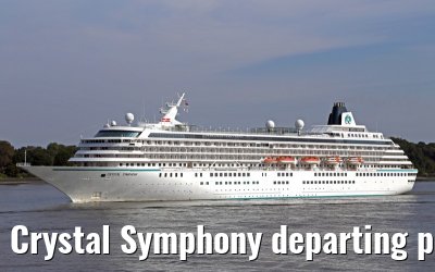 Crystal Symphony departing port of Hamburg, 28. September 2014