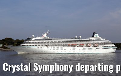 Crystal Symphony departing port of Hamburg, 28. September 2014