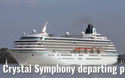 Crystal Symphony departing port of Hamburg, 28. September 2014