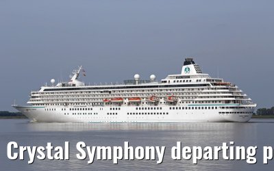 Crystal Symphony departing port of Hamburg, 28. September 2014