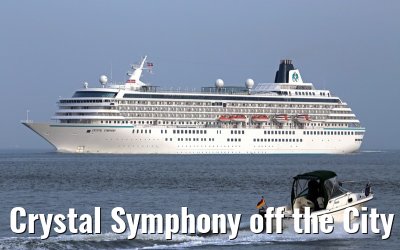 Crystal Symphony off the City of Cuxhaven 28. September 2014