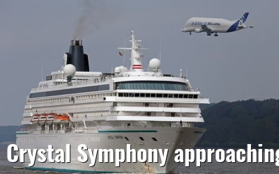Crystal Symphony approaching port of Hamburg 08. September 2014
