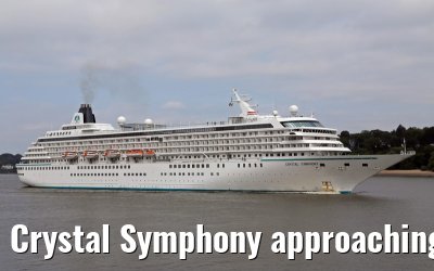 Crystal Symphony approaching port of Hamburg 08. September 2014