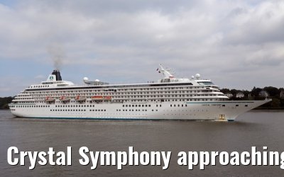 Crystal Symphony approaching port of Hamburg 08. September 2014