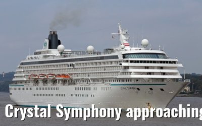 Crystal Symphony approaching port of Hamburg 08. September 2014