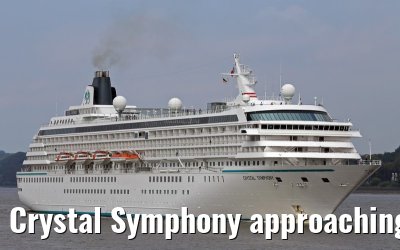 Crystal Symphony approaching port of Hamburg 08. September 2014