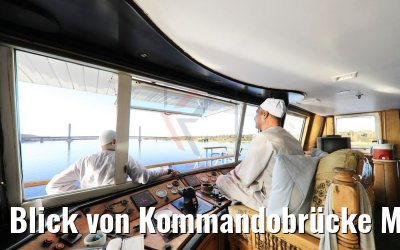 Blick von Kommandobrücke MS Royal Princess Nilschiff