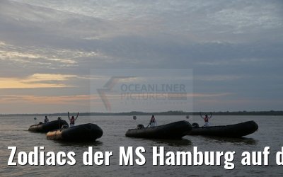 Zodiacs der MS Hamburg auf dem Amazonas am 04.01.2015