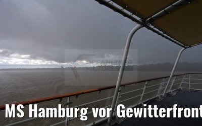 MS Hamburg vor Gewitterfront am Amazonas 05.01.2015