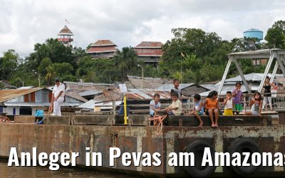 Anleger in Pevas am Amazonas 07.01.2015