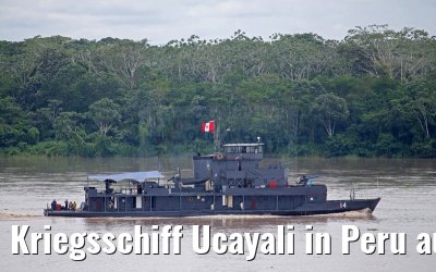Kriegsschiff Ucayali in Peru auf dem Amazonas 07.01.2015