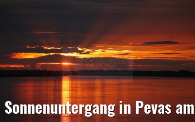 Sonnenuntergang in Pevas am Amazonas 07.01.2015