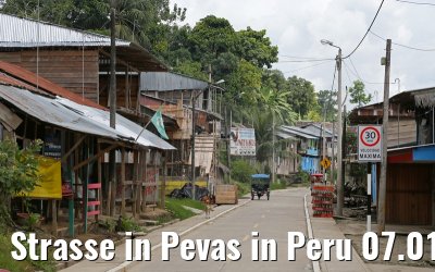 Strasse in Pevas in Peru 07.01.2015