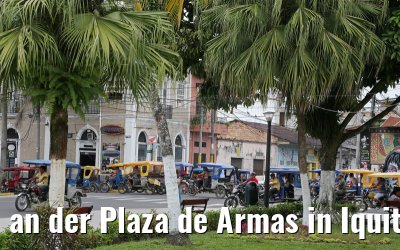 an der Plaza de Armas in Iquitos 08.01.2015