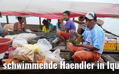 schwimmende Haendler in Iquitos 08.01.2015
