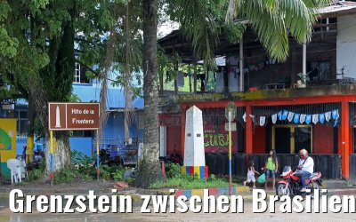 Grenzstein zwischen Brasilien und Kolumbien in Leticia am Amazonas 09.01.2015