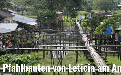 Pfahlbauten von Leticia am Amazonas 09.01.2015