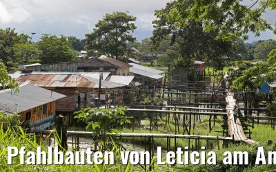 Pfahlbauten von Leticia am Amazonas 09.01.2015