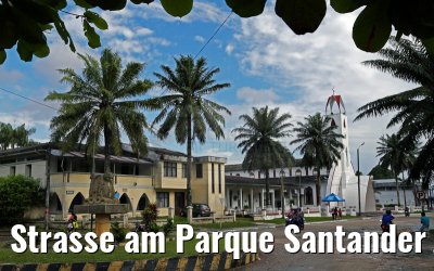 Strasse am Parque Santander mit Kirche von Leticia 09.01.2015