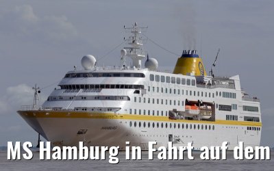MS Hamburg in Fahrt auf dem Amazonas 11.01.2015