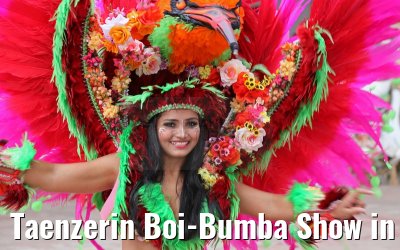 Taenzerin Boi-Bumba Show in Parintins 14.01.2015