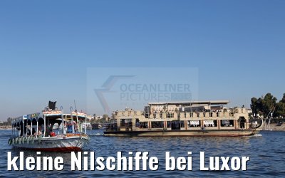 kleine Nilschiffe bei Luxor