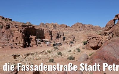 die Fassadenstraße Stadt Petra in Jordanien