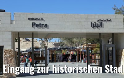 Eingang zur historischen Stadt Petra in Jordanien