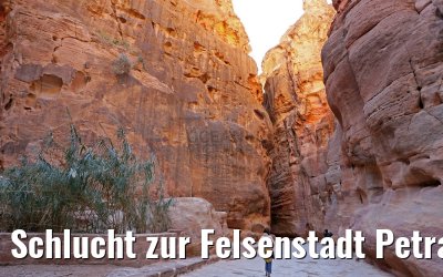 Schlucht zur Felsenstadt Petra, der Siq