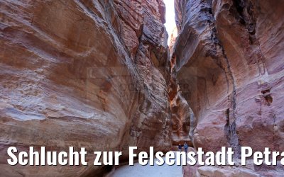 Schlucht zur Felsenstadt Petra, der Siq